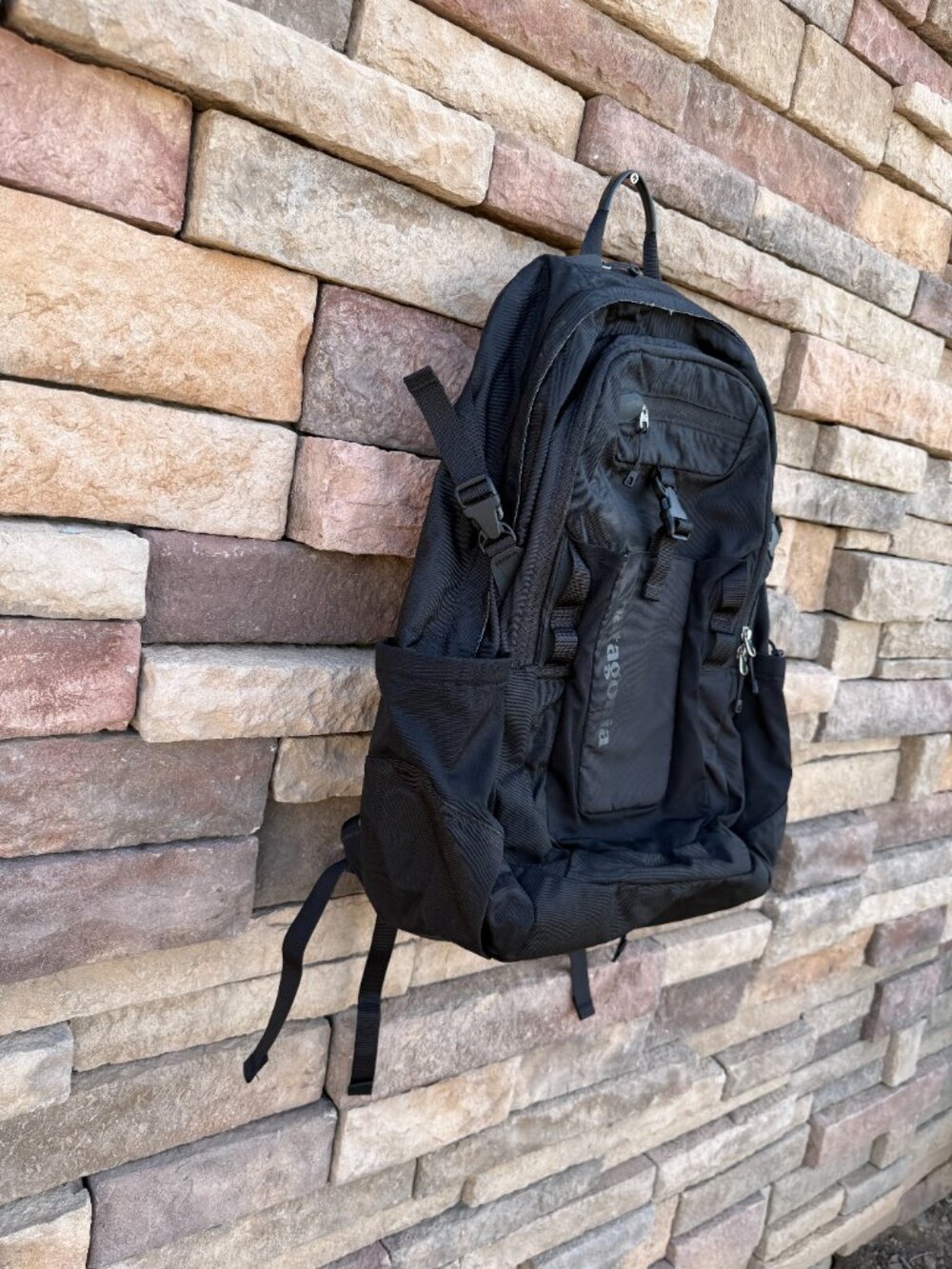 Patagonia Fuego Pack 32L Backpack – Black - Picture 4 of 10